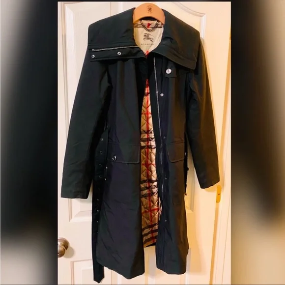 Black classic BURBERRY Winter trench